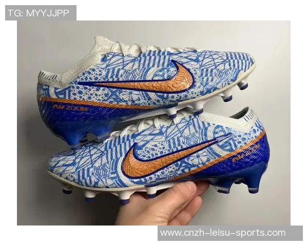 C罗刺客足球鞋:助你在赛场上如同传奇巨星般闪耀的秘密武器